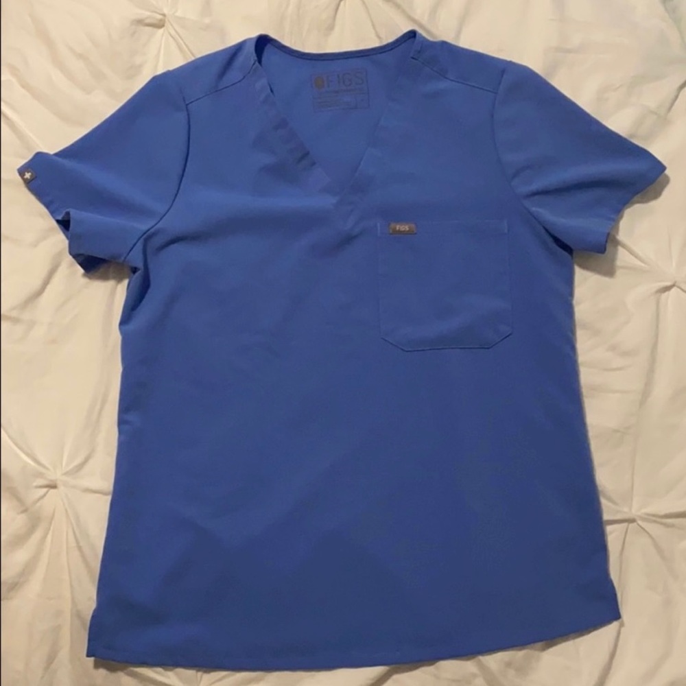 figs scrub top